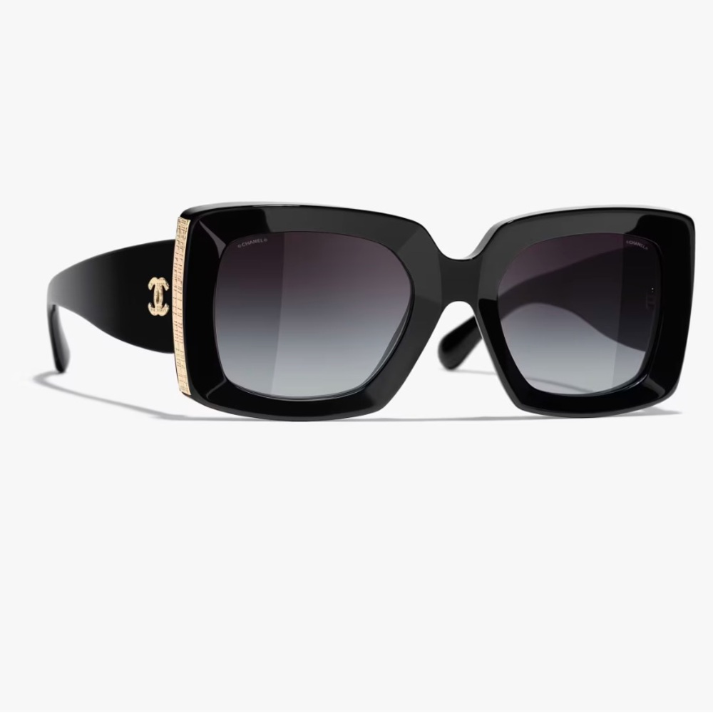 CHANEL Black and Gold Sunglasses with Bold Design - Picture 3 of 16